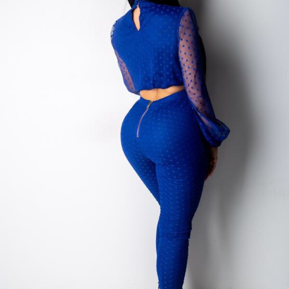 Set available - Picture 2 of 3